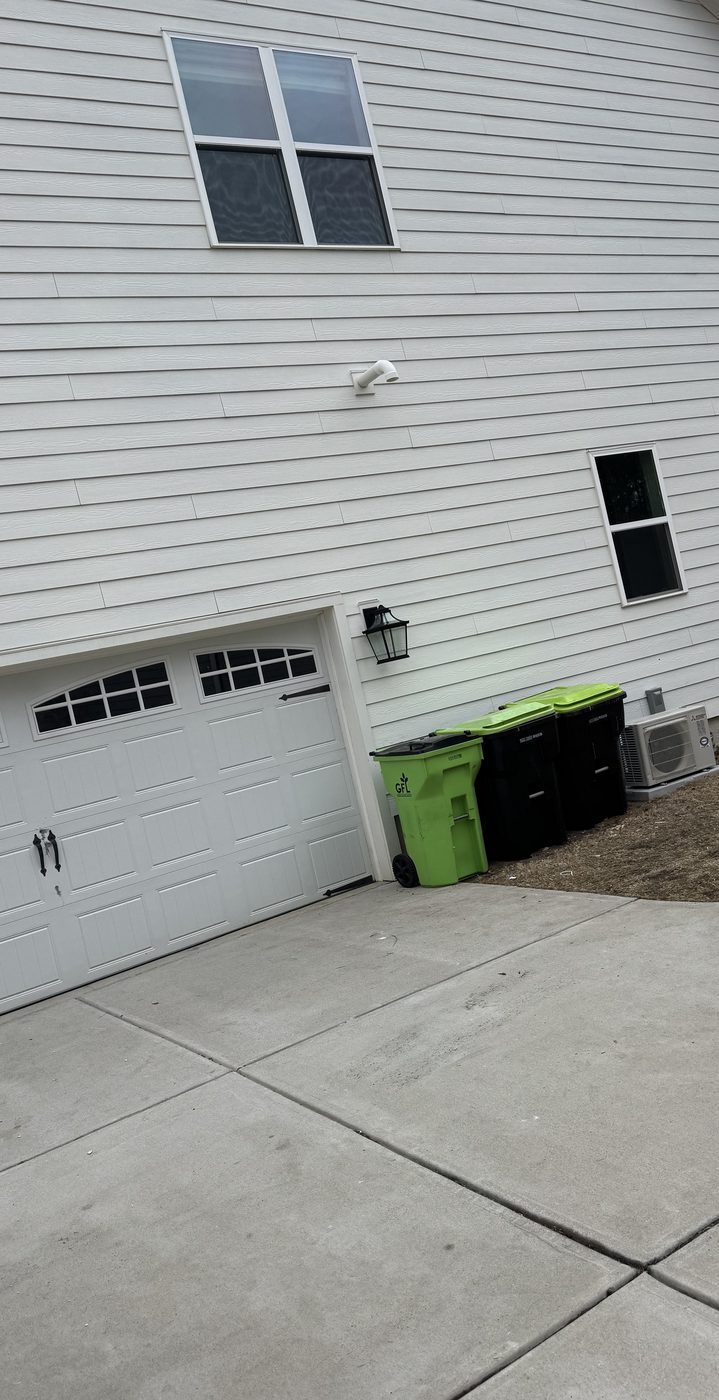 Same driveway completely cleared after Junk Doctors removal
