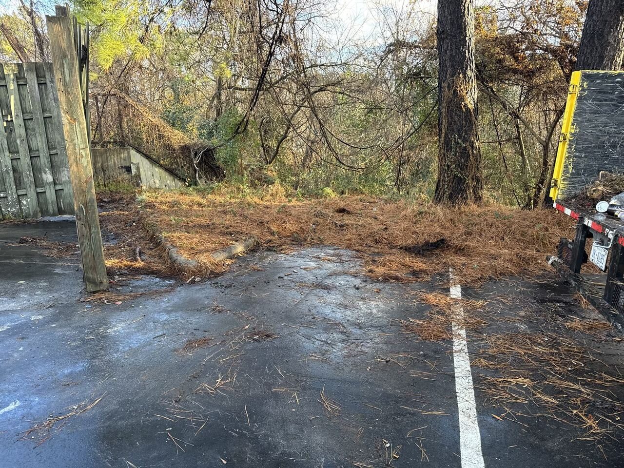 Same parking lot completely cleared after Junk Doctors removal